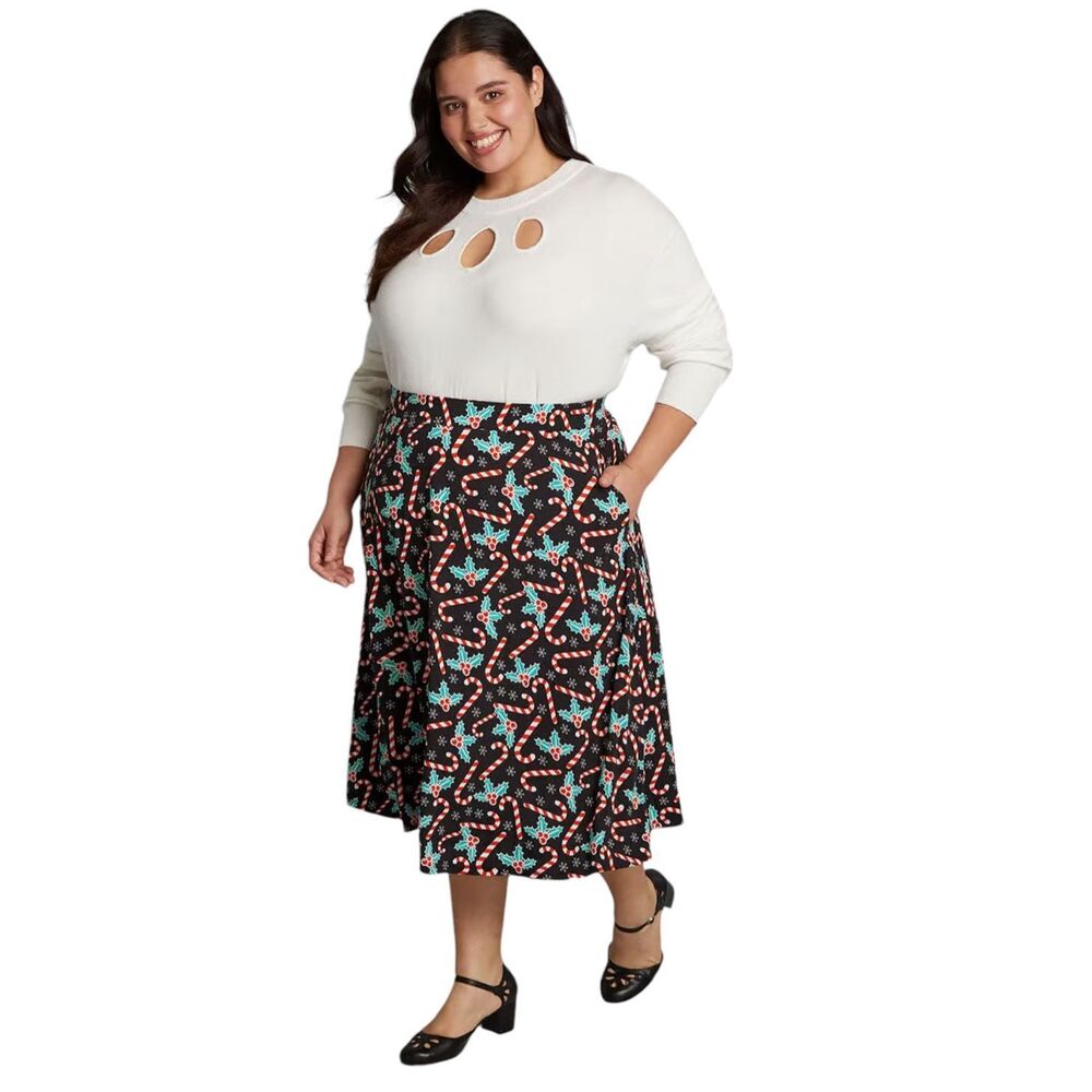 NWT Modcloth Excellence Attained Knit A-Line Skirt Black Candy Cane Womens L